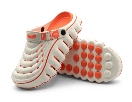 RESTORE Clogs in White Cloud